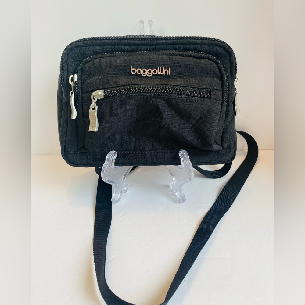 Baggallini Black Nylon Crossbody